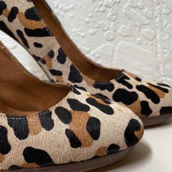 BCBGeneration leopard heels size 8 - Picture 7 of 8